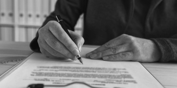 Derecho Mercantil / Abogados Mercantilistas Sants-Montjüic · Asesoramiento Contratación y Reclamación de Pólizas de Seguro Comercial