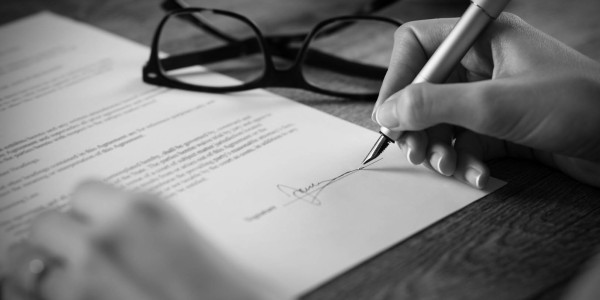 Derecho Inmobiliario / Abogados Inmobiliarios Sant Martí · Reclamación de Daños y Perjuicios por Ocupación - Ocupas / Okupas 