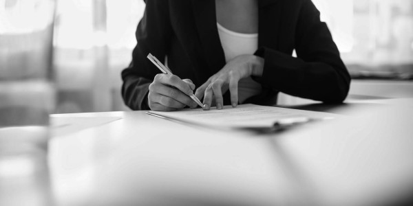 Derecho Inmobiliario / Abogados Inmobiliarios Sant Martí · Desahucios por Impago de Rentas / Alquileres